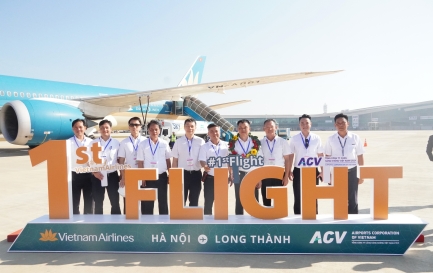 SKYPEC TRA NẠP CHO CHUYẾN BAY THƯƠNG MẠI CHÍNH THỨC TẠI SÂN BAY QUỐC TẾ LONG THÀNH – KHẲNG VỊ THẾ NHÀ CUNG ỨNG NHIÊN LIỆU HÀNG KHÔNG SỐ 1 TẠI VIỆT NAM